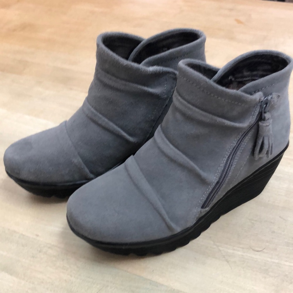 Skechers Booties Size 7